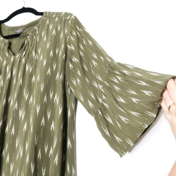 Eddie Bauer Womens Blouse Size Large Olive Green Abstract Tribal‎ Boho Outdoorsy - Picture 7 of 8